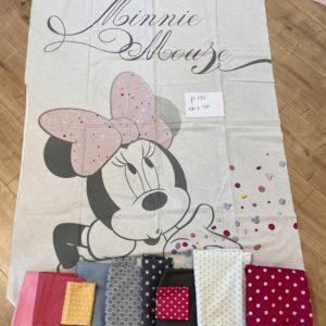 P131 120 x 150 Minie Mouse